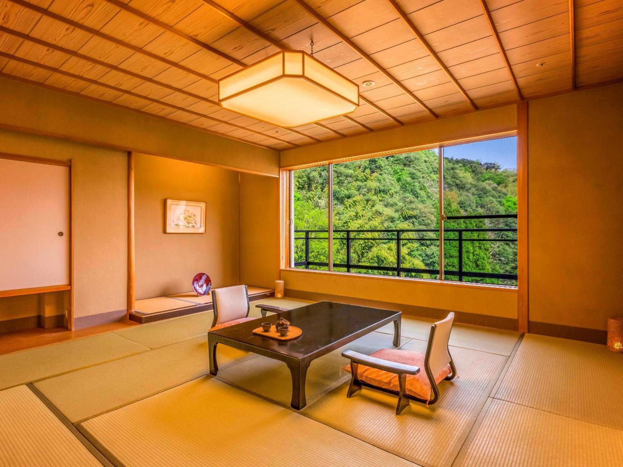 Ooedo Onsen Monogatari Premium Saiki Bekkan Misasa Exteriér fotografie