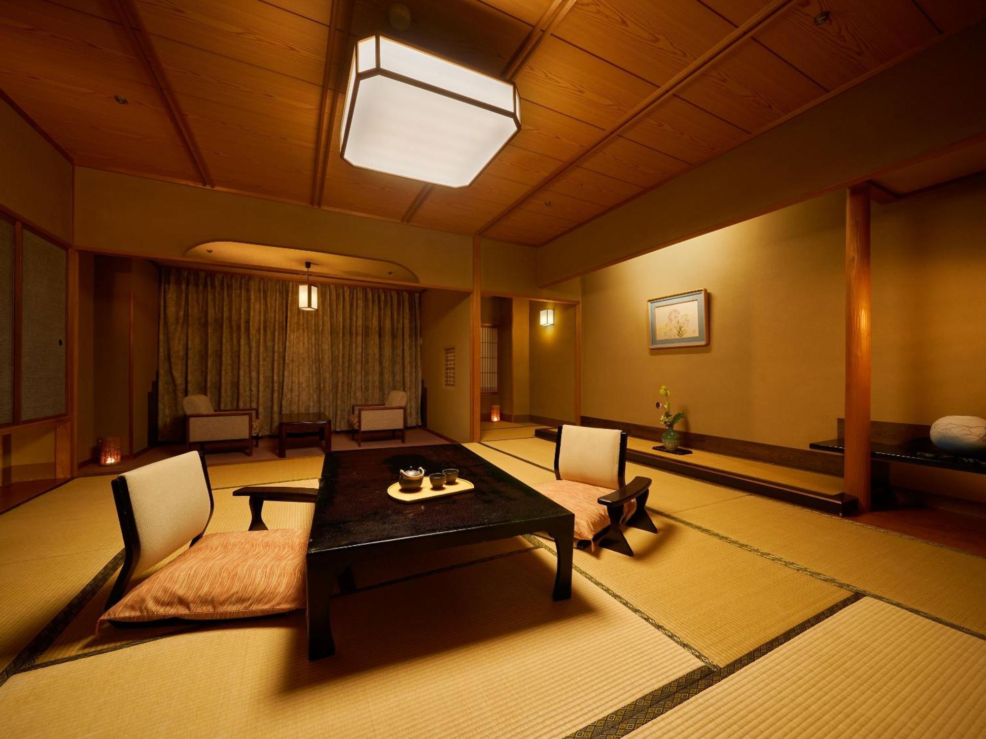 Ooedo Onsen Monogatari Premium Saiki Bekkan Misasa Pokoj fotografie