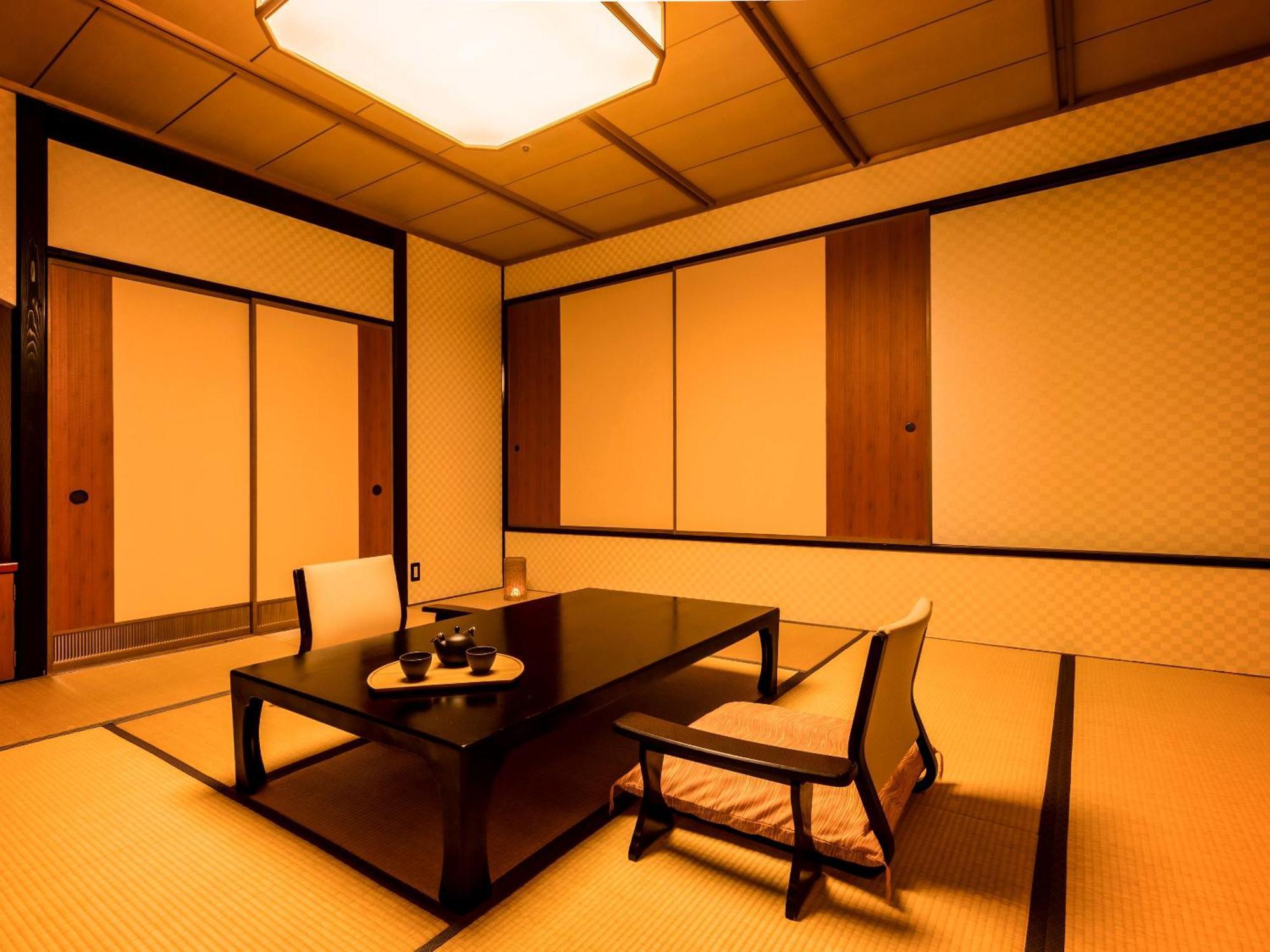 Ooedo Onsen Monogatari Premium Saiki Bekkan Misasa Pokoj fotografie