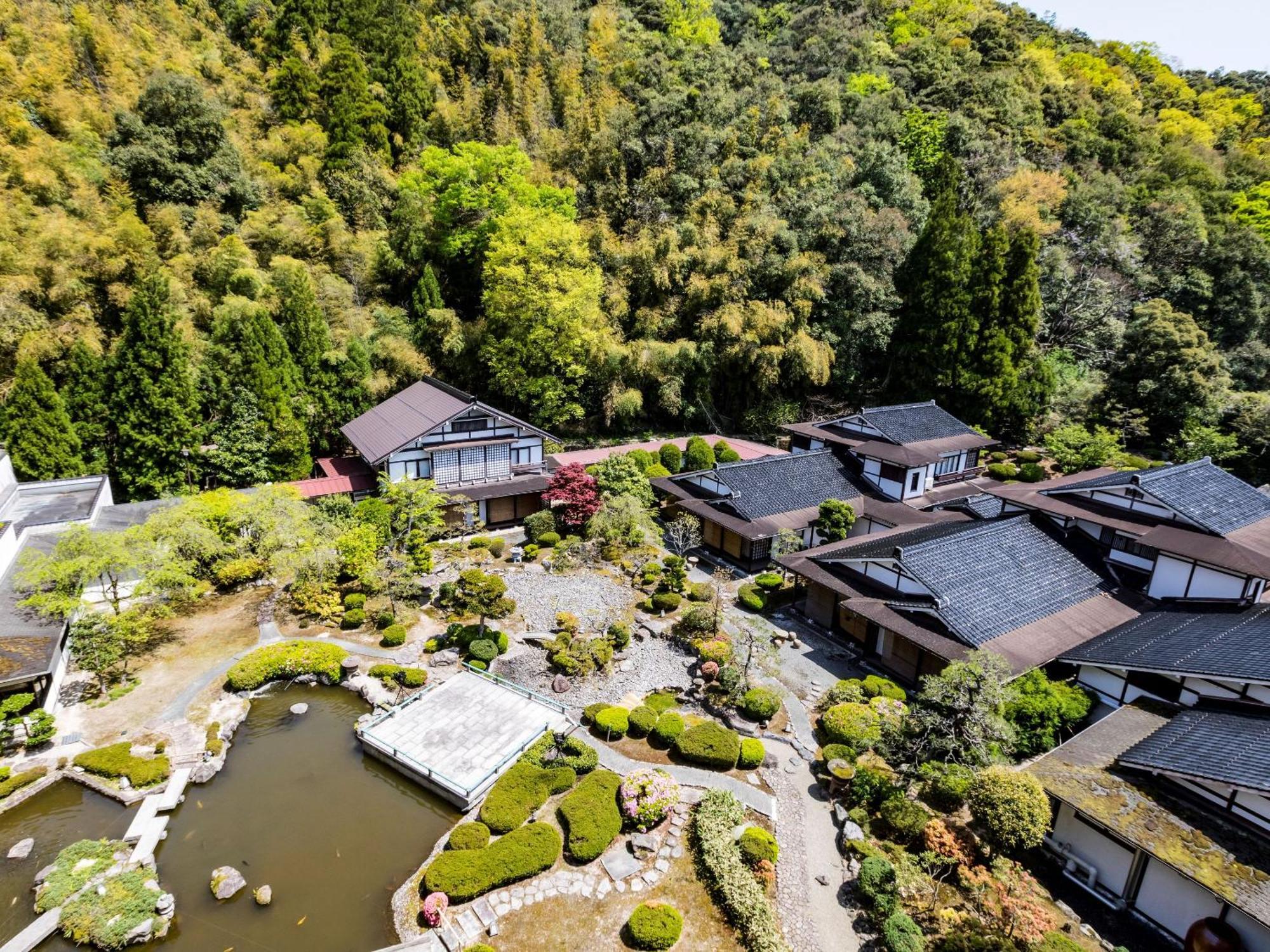 Ooedo Onsen Monogatari Premium Saiki Bekkan Misasa Pokoj fotografie